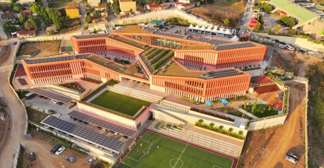 SEV Anaokulu ve Ortaokulu Çekmeköy’deki yeni kampüsüne taşındı