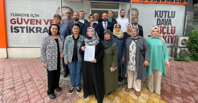 Osmaniye'de AK Parti teşkilatı, 27 Mayıs darbesini kınadı