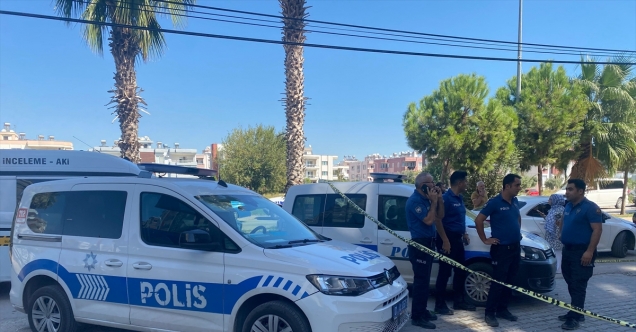 Adana'da darbedilen diş hekimi yaralandı