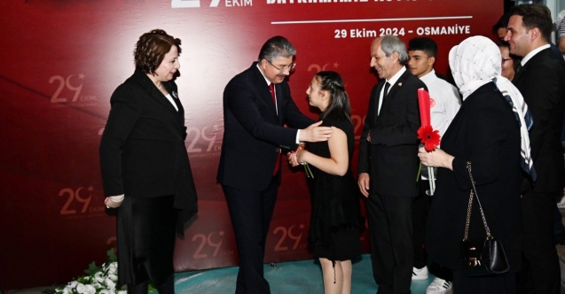 Osmaniye'de 29 Ekim Cumhuriyet Bayramı dolayısıyla resepsiyon verildi
