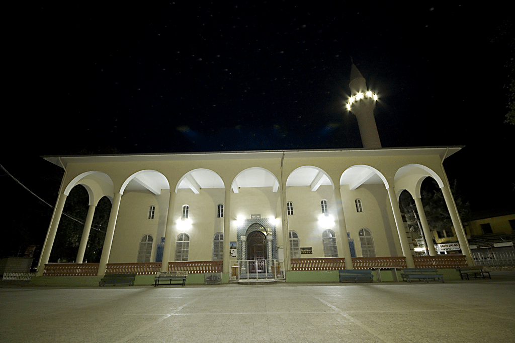 Osmaniye'de minarelerden semaya dualar yükseldi