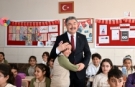 Vali Yılmaz: Çocuklar bizim her şeyimiz, geleceğimiz!
