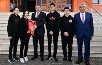 Vali Yılmaz'dan öğrencilere altın öğütler!