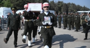 Şehit Atakan Çakır son yolculuğuna uğurlandı