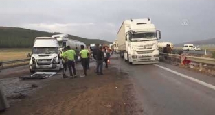 Nurdağı'nda kaza: 2 ölü, 20 yaralı