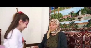 Depremzedeler için yapılan köy evleri