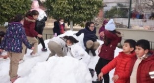 Başkan Kara öğrencinin seçim vaadini yerine getirdi