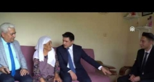 Sumbas Kaymakamı Köroğlu, yaşlıları ziyaret etti