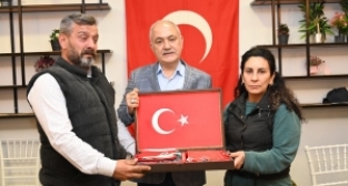 Başkan Kara depremde hayatını kaybeden belediye personellerinin aileleri ile iftarda bir araya geldi