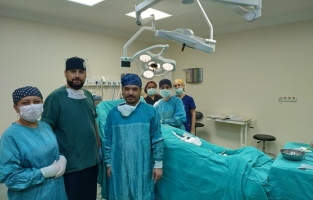 İlk kez uygulandı! Kapalı yöntemle göğüs boşluğundan kitle alındı