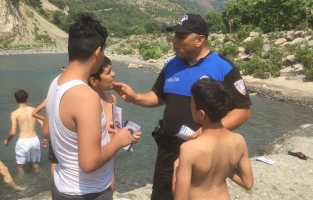 Polis, derelerde ve sulama kanallarında serinleyenleri uyardı