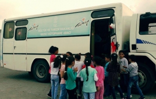 Gezici Kütüphane Aracı yaylalarda hizmet verecek