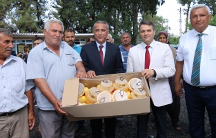 36 üreticiye Akdeniz meyve sineği tuzağı dağıtıldı