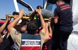 Tır tıra arkadan çarptı: 1 Yaralı