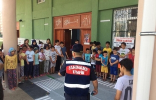 Jandarma, Kur'an kursu öğrencilerine 'trafik eğitimi' verdi