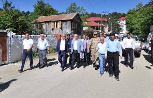 Vali Coşkun, Zorkun'da esnaf ve vatandaşlarla bir araya geldi