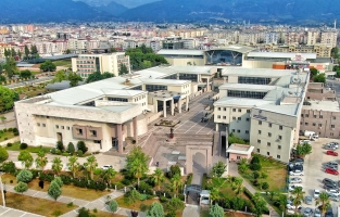 Düzensiz göçmenlerin serbest bırakıldığı iddiası yalanlandı