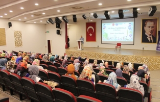 Kur'an Kursu öğreticilerine eğitim verildi