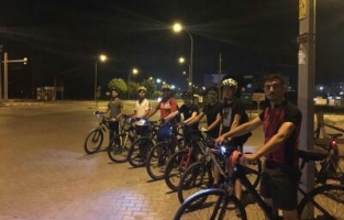 Öğretmenler ve öğrenciler bisiklet turu etkinliğinde buluştu