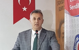 Babalar ve Çocuklar Sabah Namazında Buluşuyor