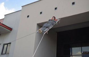 Devlet Hastanesindeki deprem tatbikatı gerçeğini aratmadı