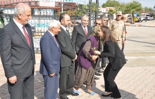 Sumbas'ın ilk kadın kaymakamı göreve başladı