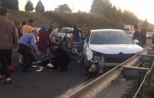 Osmaniye'de otobanda kaza: 2'si çocuk 7 yaralı