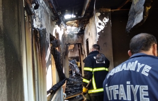 Osmaniye'de apartman dairesinde çıkan yangın korkuttu