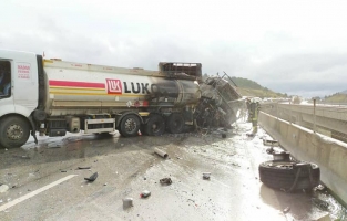 Feci kazada yanarak can verdi