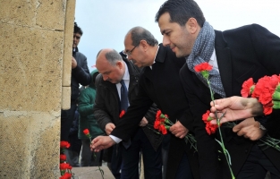 Osmaniye Şehitlerine Yürüdü