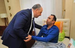 Vali Coşkun'dan şehit aileleri ve gaziye ziyaret