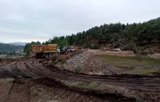 Daha fazla arazinin sulanması için gölette çalışma başlatıldı