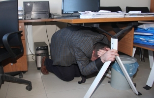 Kurum çalışanlarına tatbikat gibi eğitim