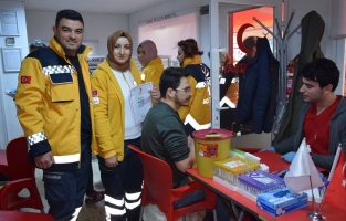 Osmaniye'de 112 çalışanları kan ve kök hücre bağışında bulundu