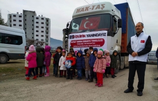 Osmaniye'den İdlib'e yardım tırı