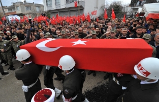 İdlib Şehidi Batuhan Tank, Osmaniye'nin Kadirli ilçesinde toprağa verildi