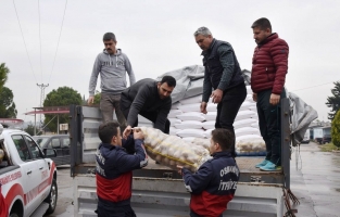 Osmaniye Belediyesi'nden deprem bölgesine yardım