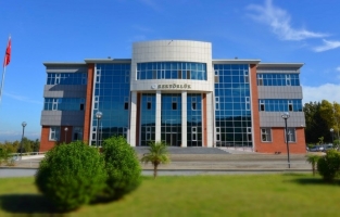 OKÜ'de yeni doktora ve yüksek lisans programı açıldı