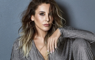 Funda Arar - Doldur Yüreğimi