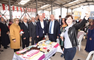 Osmaniye'de kadın üretici pazarı açıldı