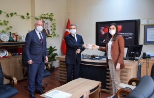 Osmaniye Belediyesi'nden sağlık çalışanlarına teşekkür hediyesi