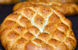 Sahurda ekmek ve pide satış yasağı kalktı