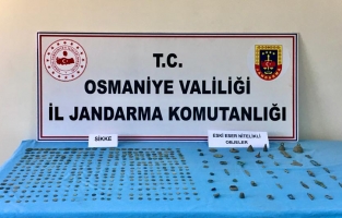 Osmaniye'de 384 sikke ve 432 tarihi eser ele geçirildi