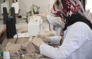 Osmaniye Belediyesi koruyucu maske üretimine başladı