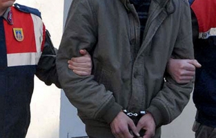 Akü hırsızlığına yeltenen 4 zanlıdan 2'si tutuklandı