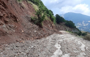 Düziçi ve Bahçe'de sel baskını ve heyelan