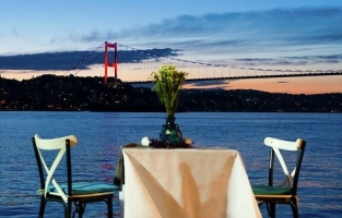 Mustafa Ceceli & Irmak Arıcı 'Gün Ağarmadan'