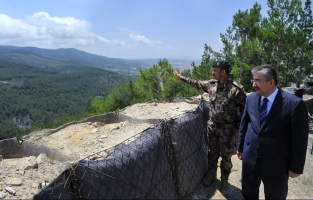 Vali Yılmaz'dan Bayraktepe'ye ziyaret