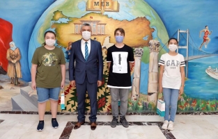 Milli Eğitim Müdürü Albak, LGS Türkiye birincileri ile buluştu