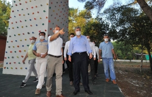 Vali Yılmaz, Aslantaş Doğa ve İzcilik Kampında incelemelerde bulundu